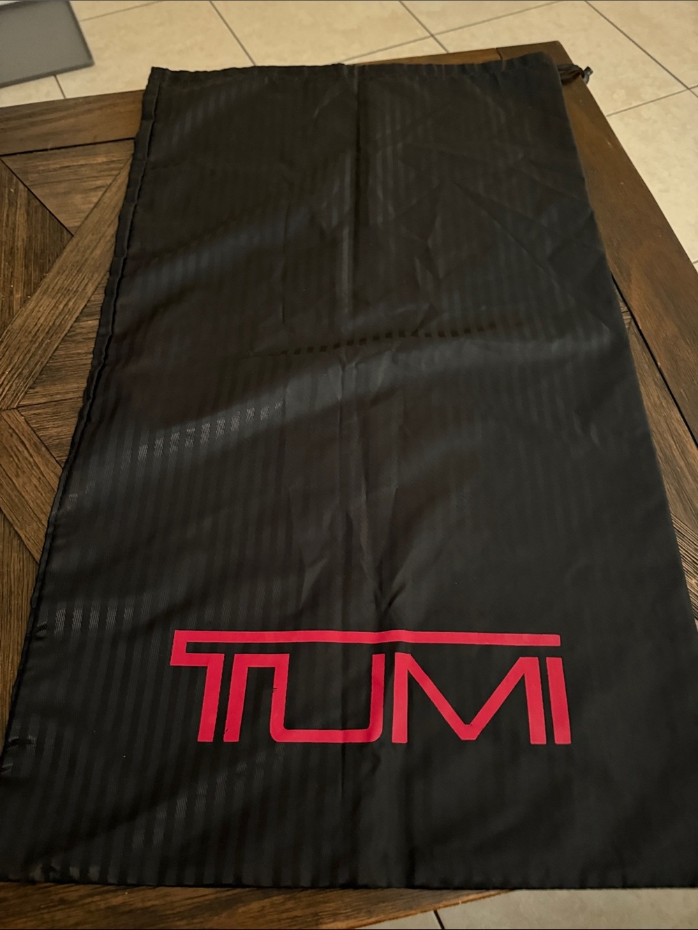 TUMI Black Nylon Drawstring Travel Laundry Dust Storage Bag Red Logo 17x29